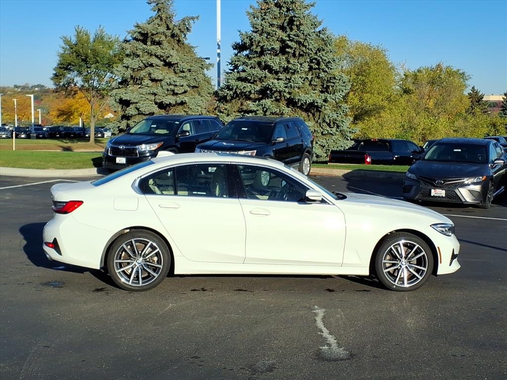 Used 2020 BMW 3 Series 330i with VIN 3MW5R7J05L8B40345 for sale in Burnsville, Minnesota