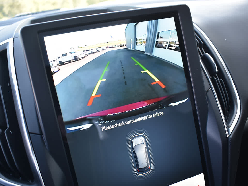 2022 Ford Edge ST photo 16