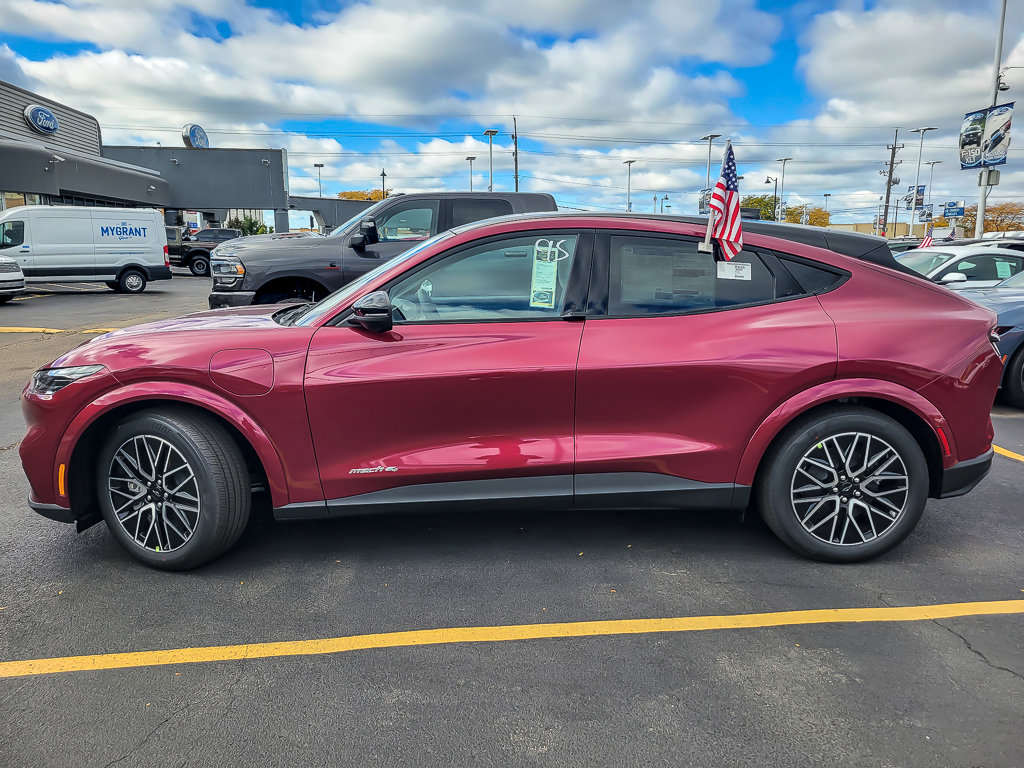 2025 FORD MUSTANG MACH-E - Image 5