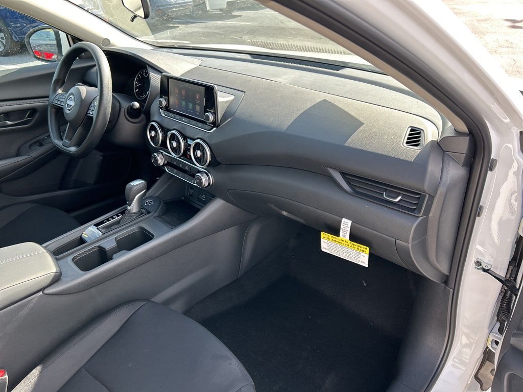2025 Nissan Sentra S photo 33
