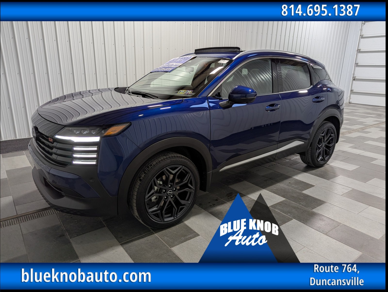 2025 Nissan Kicks SR AWD's photo