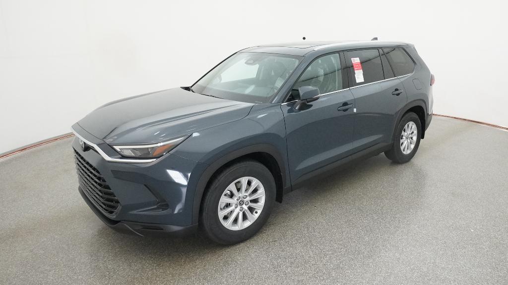 2026 Toyota Grand Highlander XLE's photo
