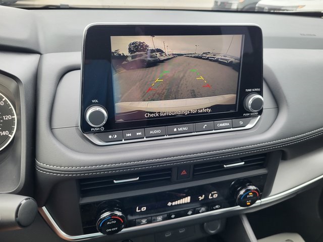 2026 Nissan Rogue SV photo 18