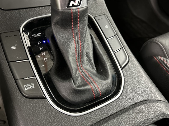 2019 Hyundai Elantra GT N Line photo 16
