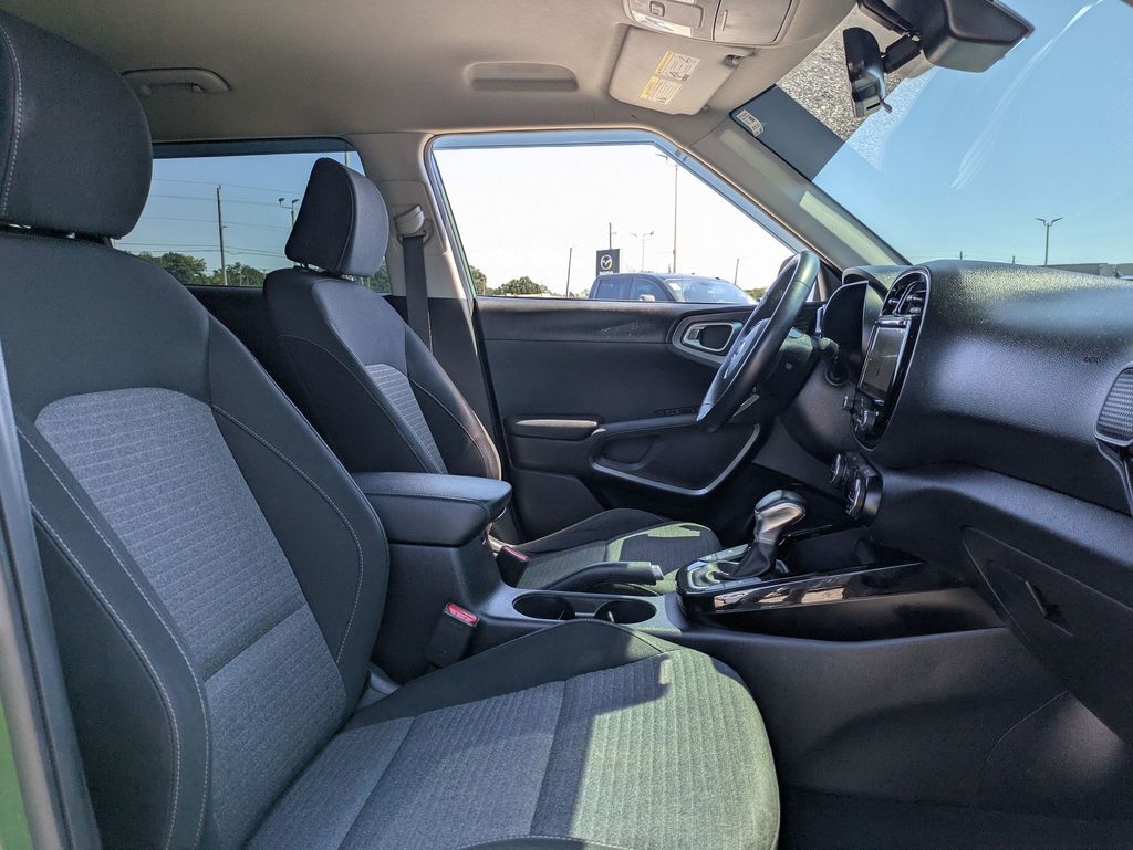 2020 Kia Soul EX photo 27