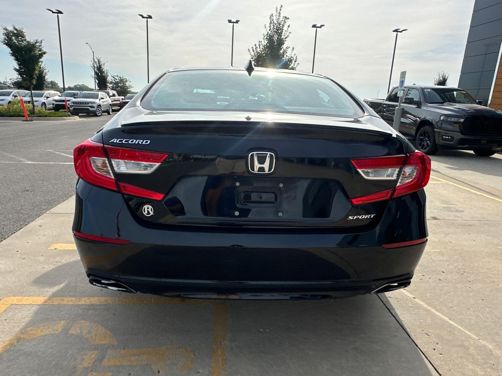 2022 Honda Accord Sport photo 2