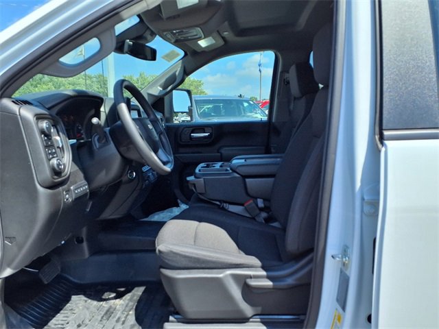 2025 Chevrolet Silverado 2500HD photo 7