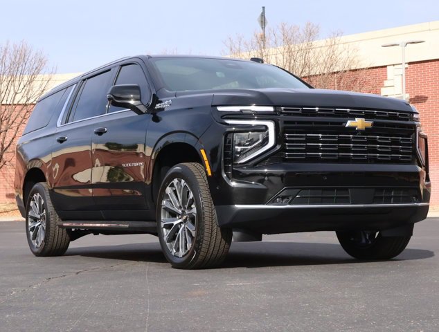 2026 Chevrolet Suburban High Country's photo