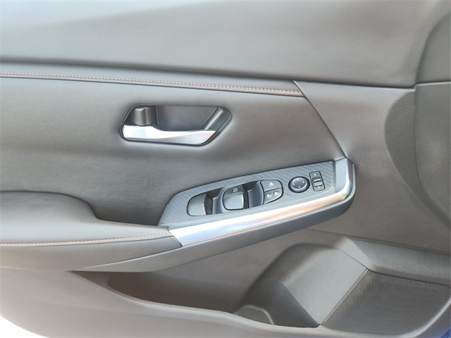 2024 Nissan Sentra SR photo 24