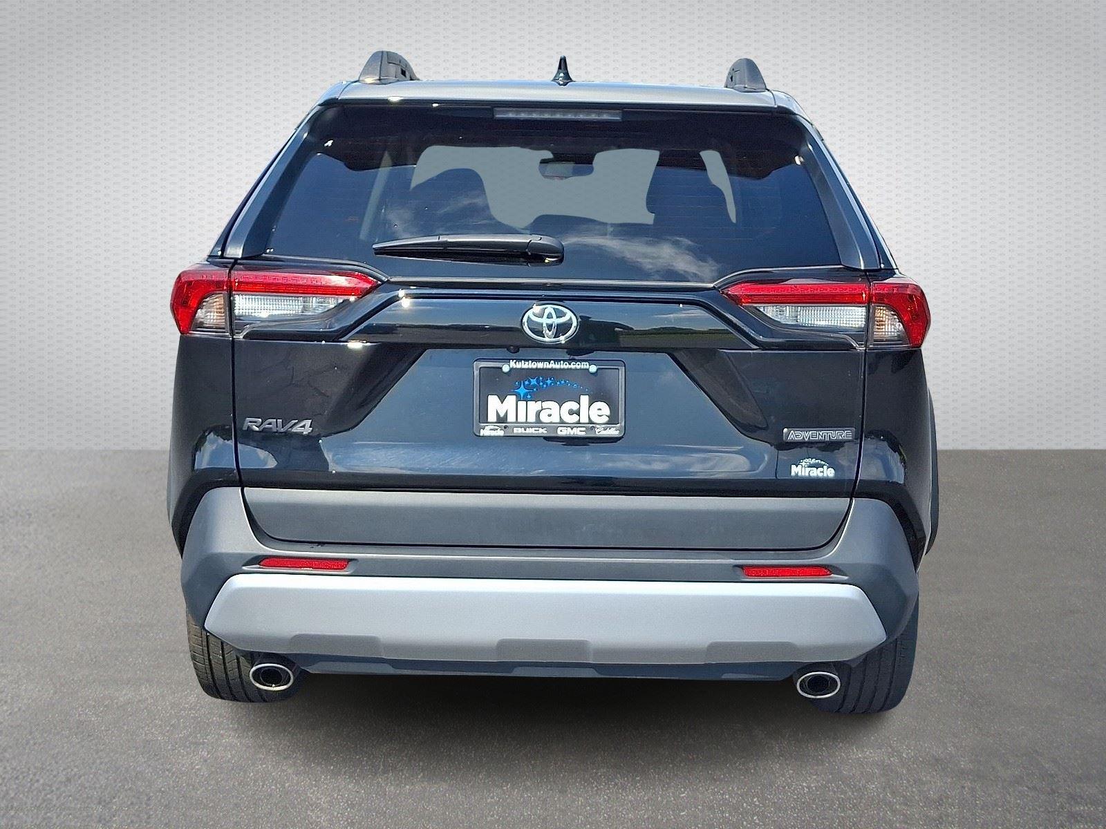 2024 Toyota RAV4 Adventure photo 3