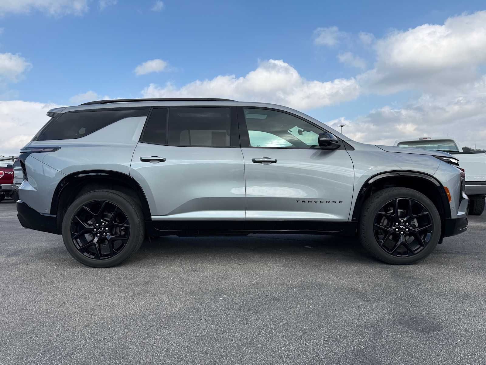 2024 Chevrolet Traverse RS photo 4