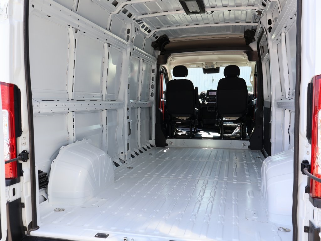 2025 Ram ProMaster 2500 photo 13