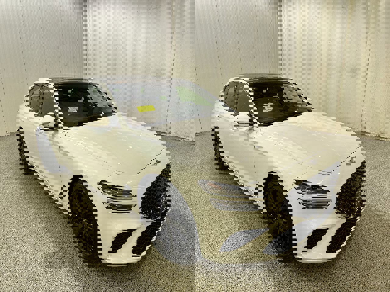 2023 GENESIS G70 Standard's photo