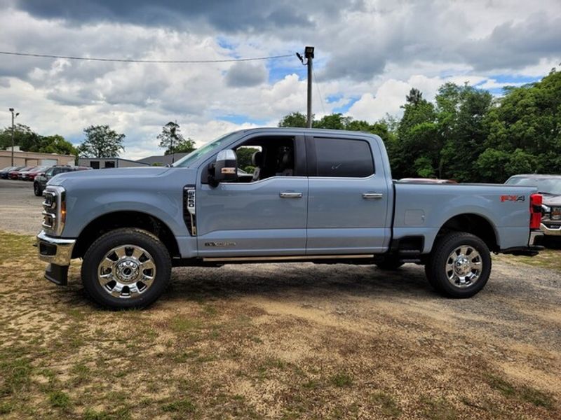 2025 Ford F-250 King Ranch photo 4