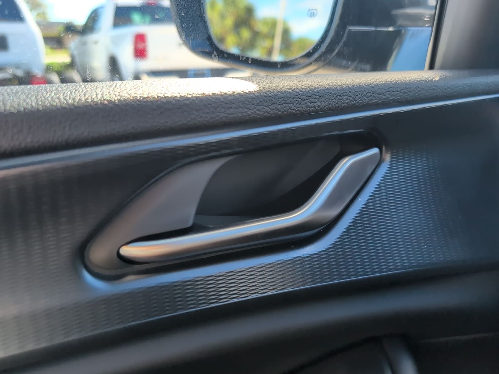 2025 Jeep Grand Cherokee Altitude photo 3