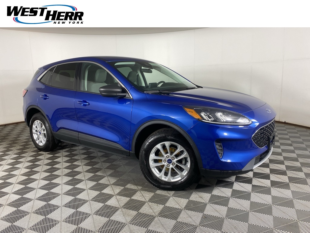 2022 Ford Escape SE's photo