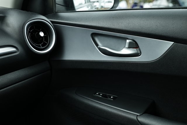 2023 Kia Forte LXS photo 39