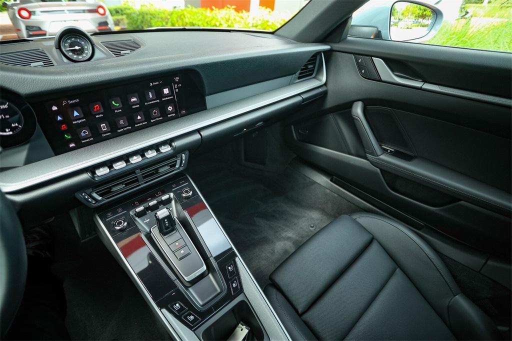 2024 Porsche 911 S photo 25