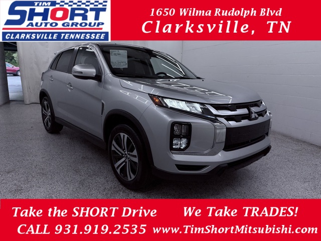 2025 Mitsubishi Outlander Sport SE's photo