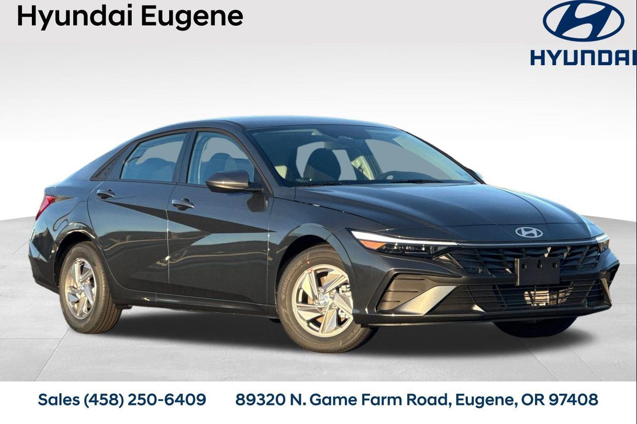 2026 Hyundai Elantra SE's photo