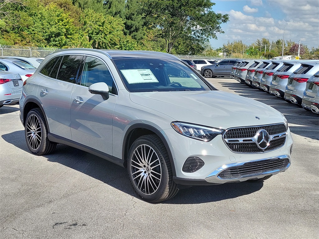 2026 Mercedes-Benz GLC