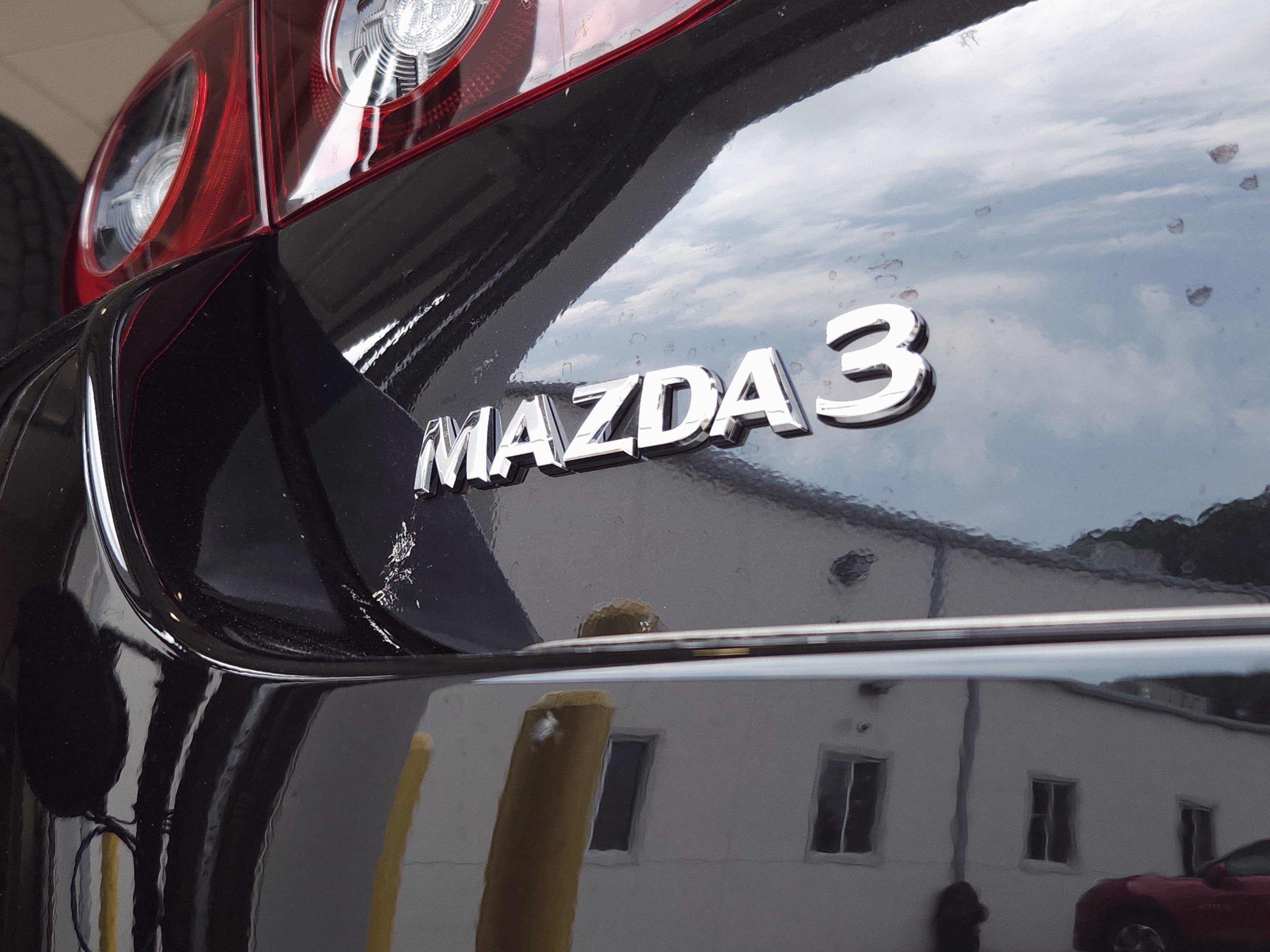 2025 Mazda Mazda3 Sedan 2.5 Select Sport photo 19