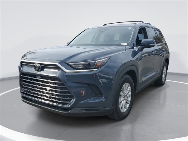 2024 Toyota Grand Highlander XLE photo 2