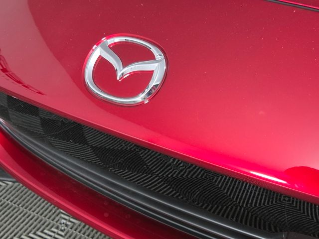 2024 Mazda MX-5 Miata Miata RF Grand Touring photo 11