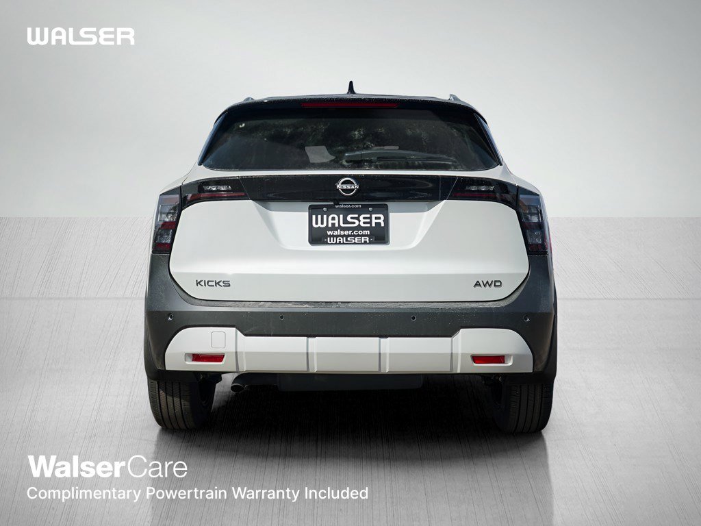 2025 Nissan Kicks SV photo 4