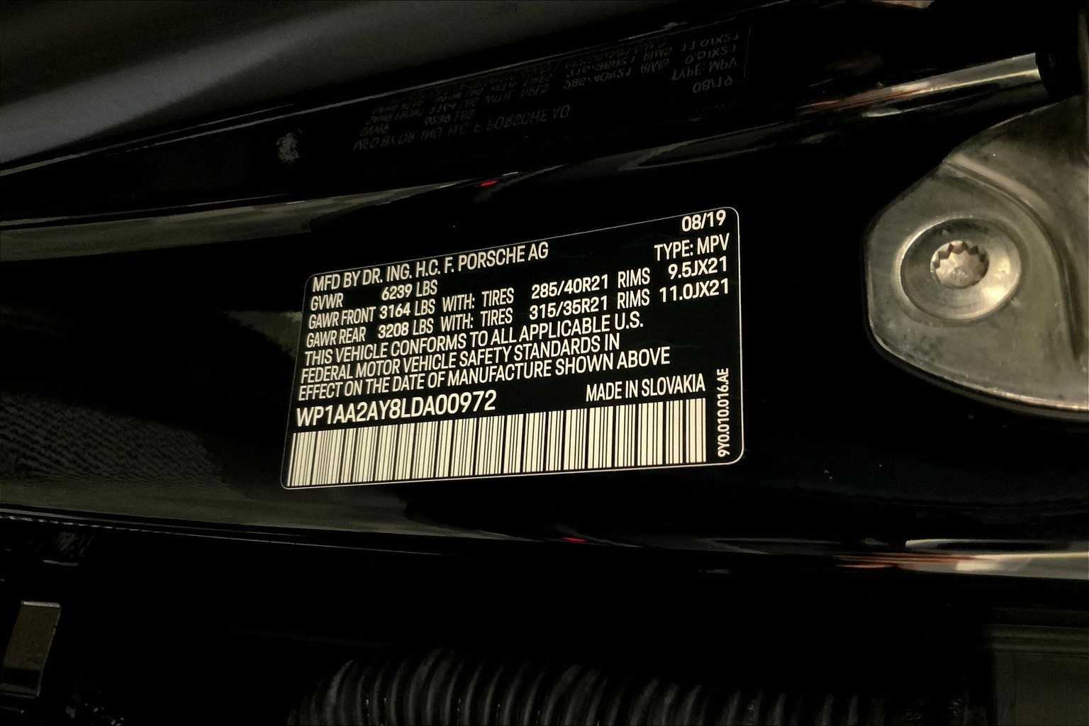 2020 Porsche Cayenne photo 32