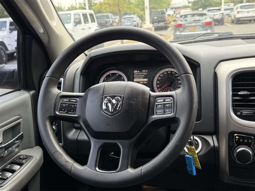 2019 Ram 1500 Classic Warlock photo 17
