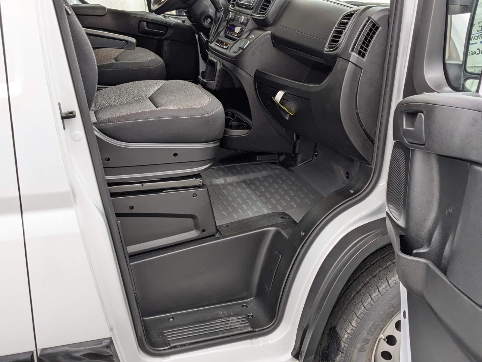 2024 Ram ProMaster 2500 photo 16