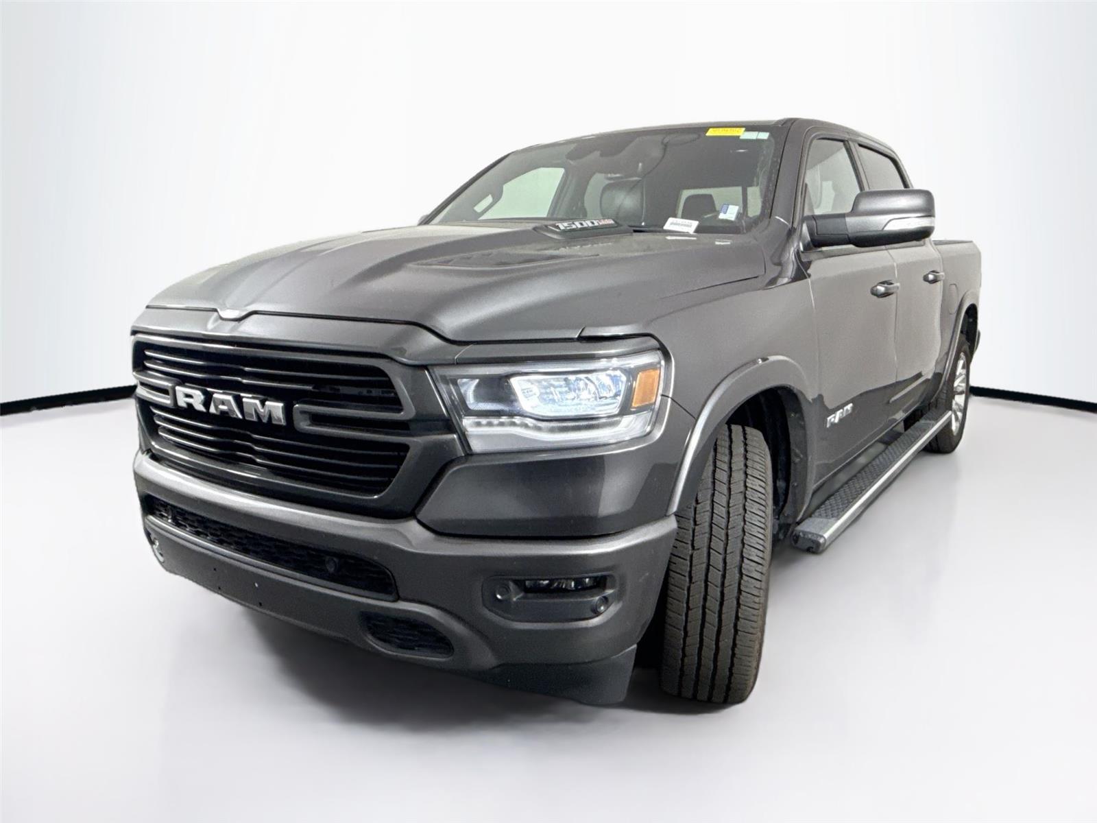 2022 Ram 1500 Laramie photo 2