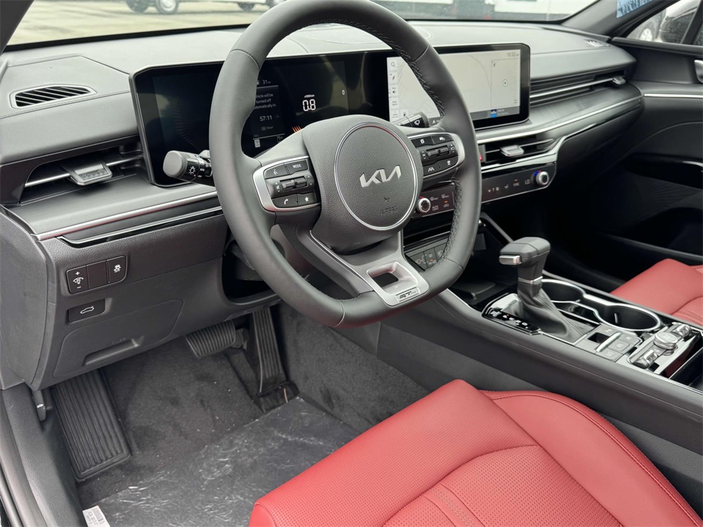 2026 Kia K5 GT-Line photo 2