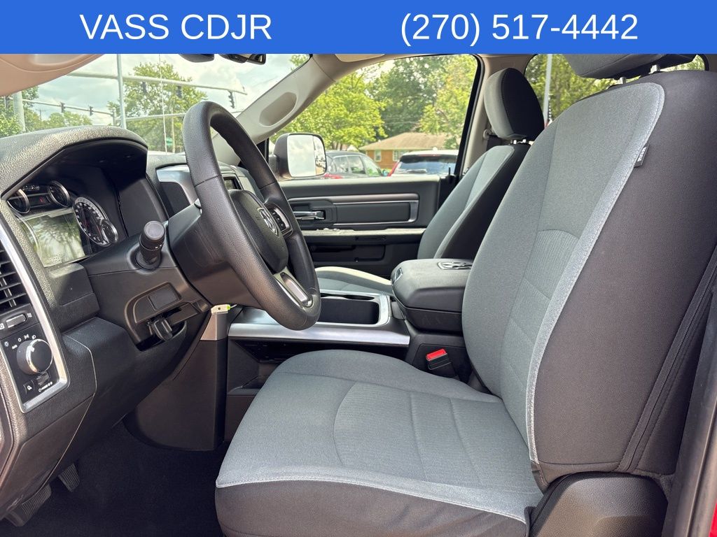 2023 Ram 1500 SLT photo 17
