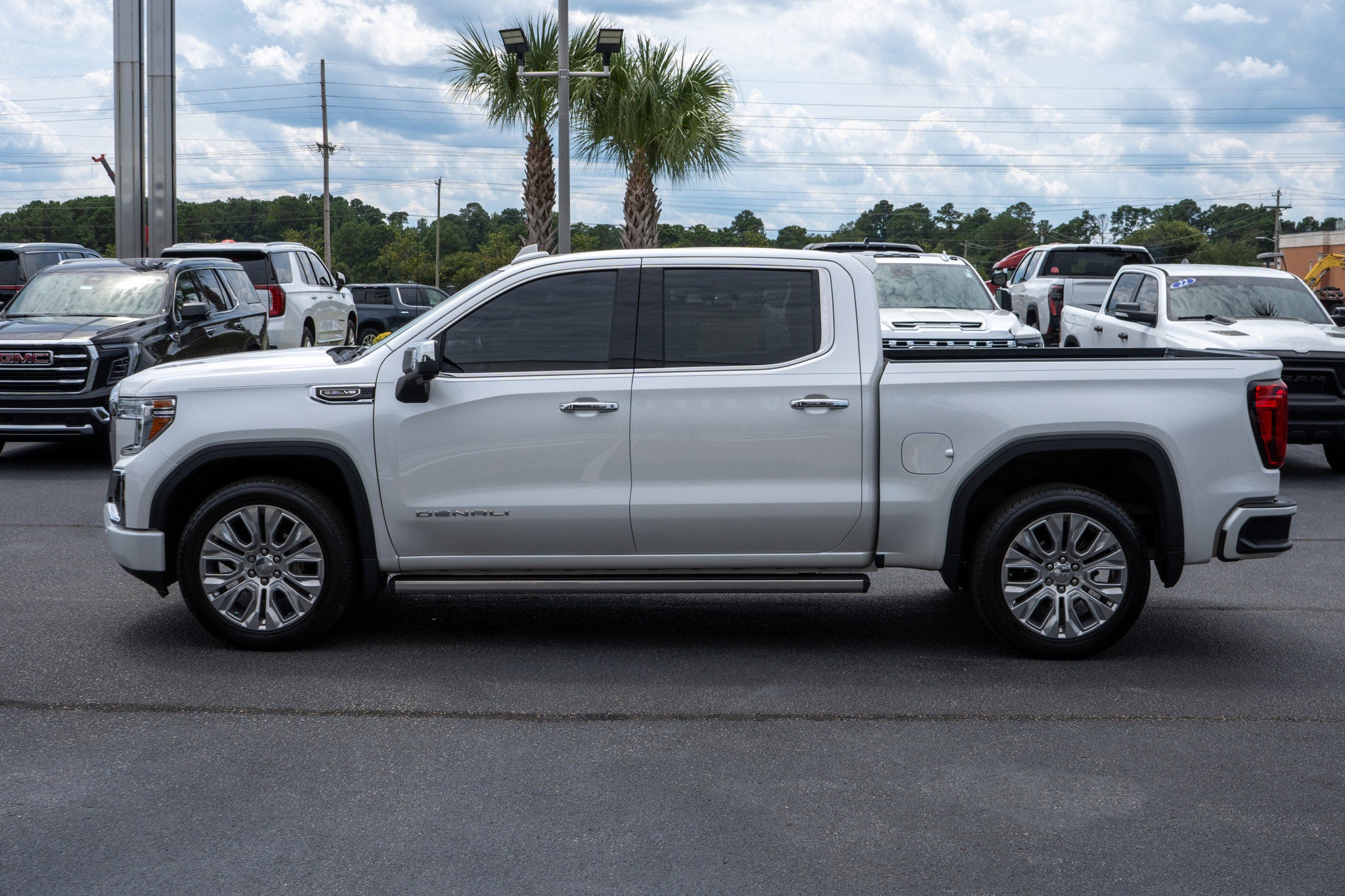 2022 Gmc Sierra 1500 Limited photo 2