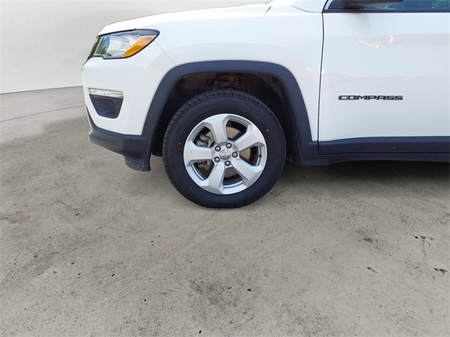 2020 Jeep Compass Latitude photo 13