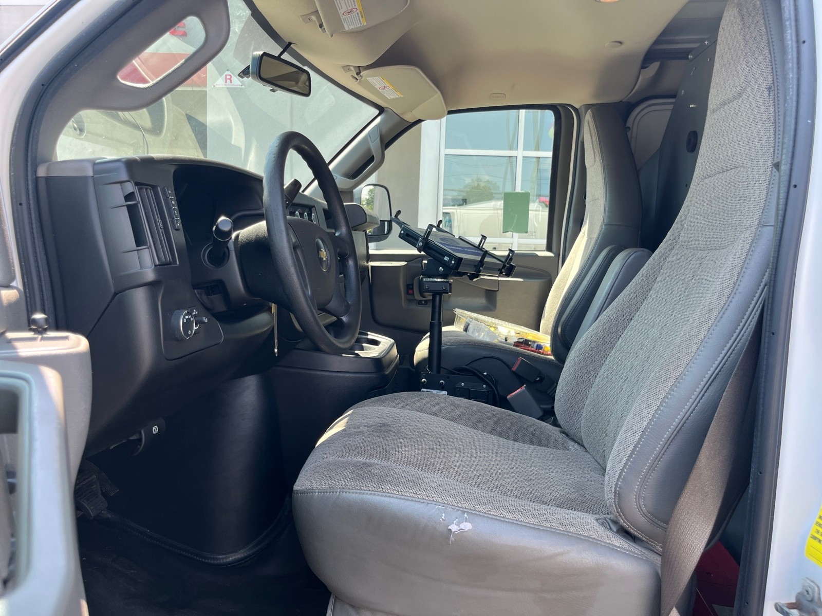 2020 Chevrolet Express Cargo 2500 Work Van photo 9
