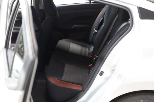 2025 Nissan Versa SR photo 16