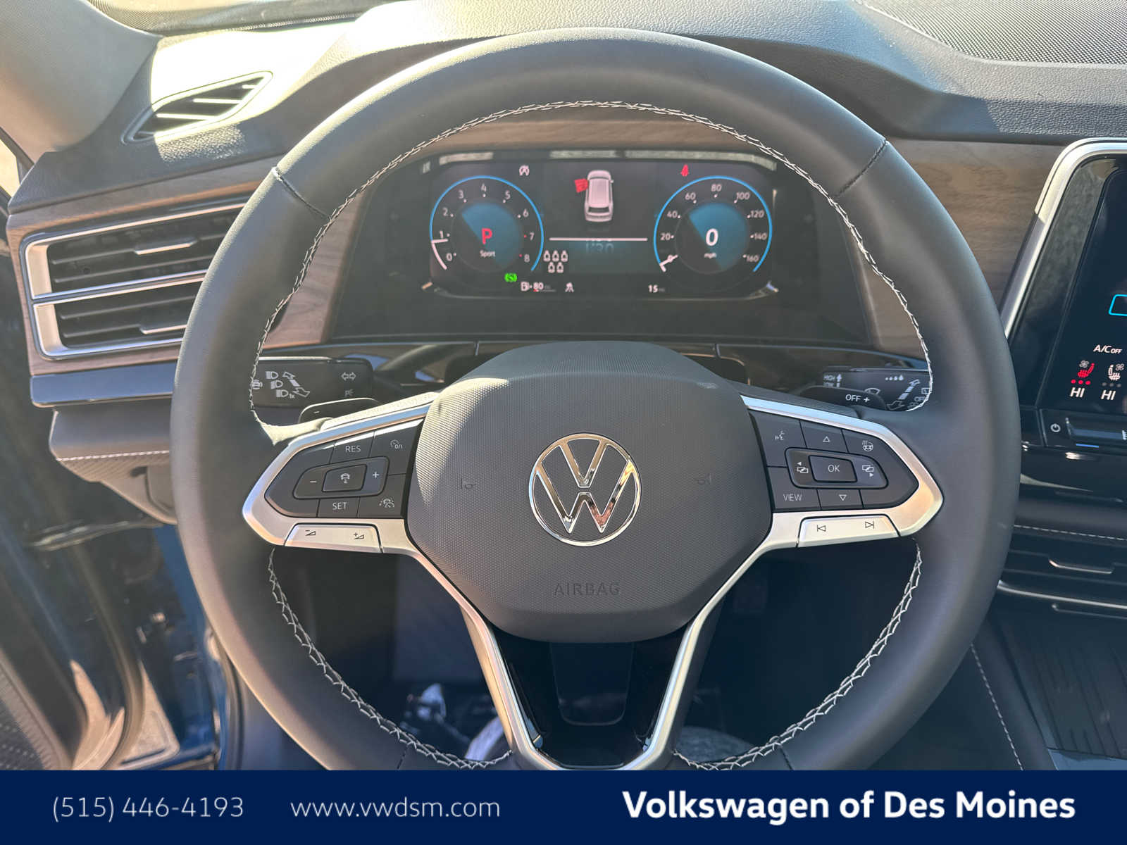 2025 Volkswagen Atlas SE Technology photo 14