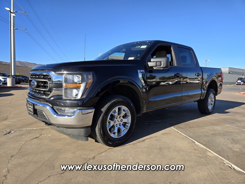 2023 Ford F-150 XLT photo 2