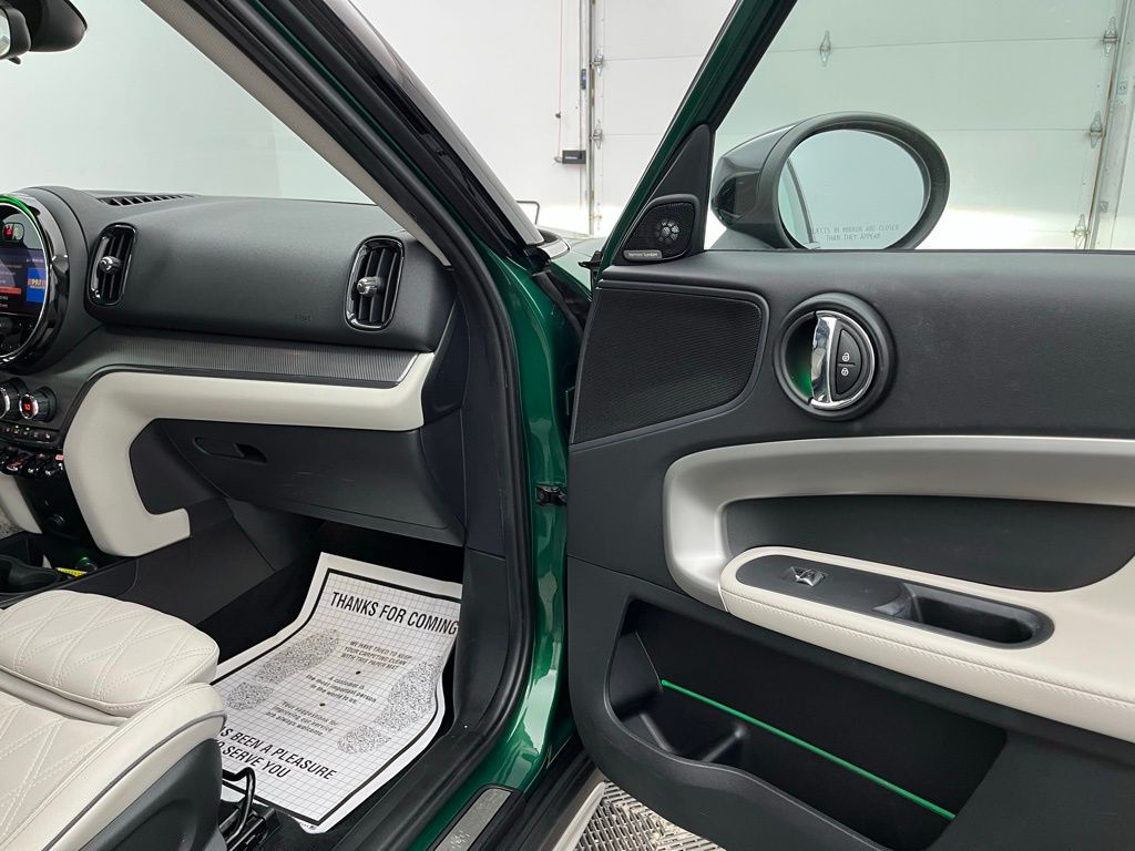 2021 Mini Cooper Signature photo 30