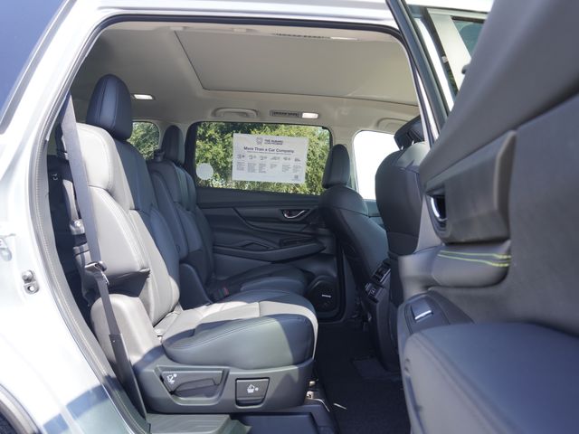 2025 Subaru Ascent Onyx Edition Touring photo 17