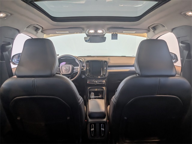 2023 Volvo XC40 Ultimate photo 30