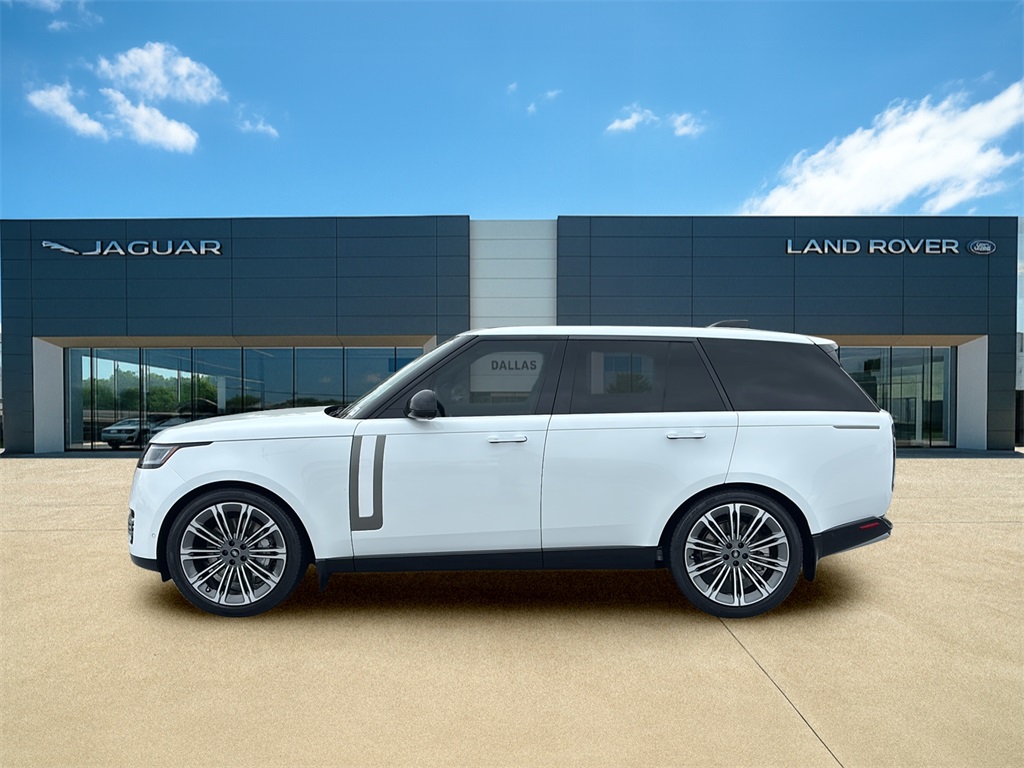 2025 Land Rover Range Rover SE photo 4
