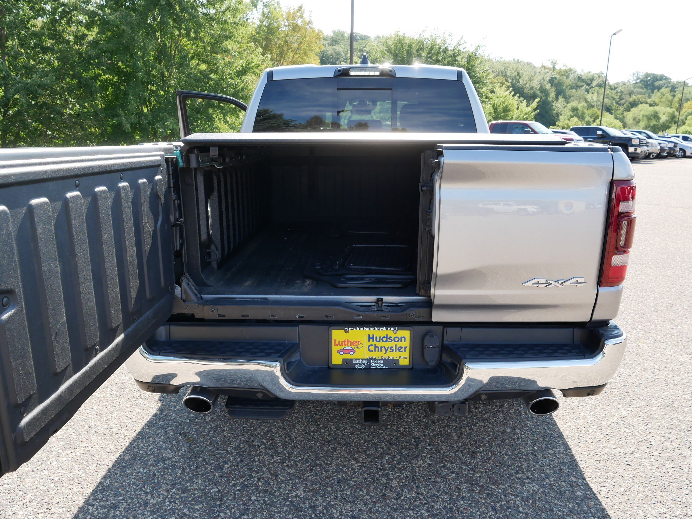 2022 Ram 1500 Limited photo 18