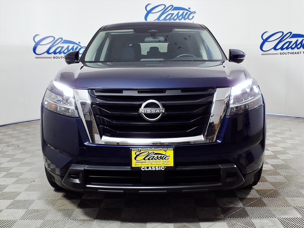2022 Nissan Pathfinder S photo 3