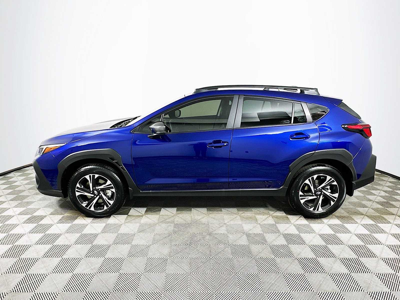 2025 Subaru Crosstrek Premium photo 4