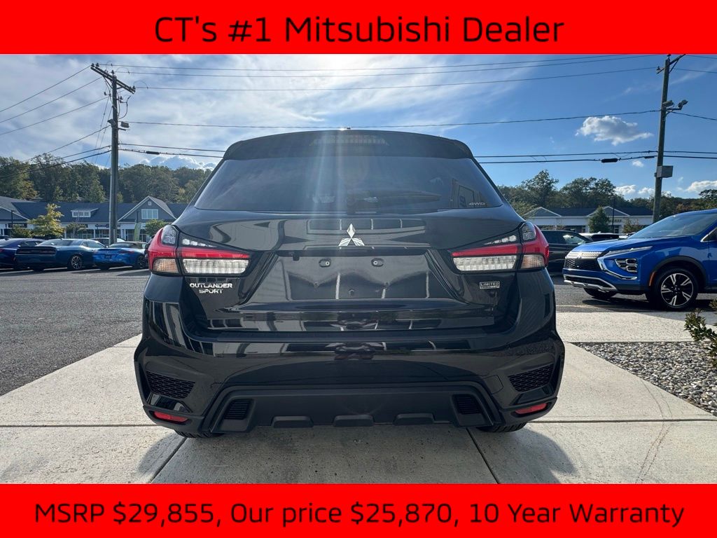 2025 Mitsubishi Outlander Sport LE photo 5