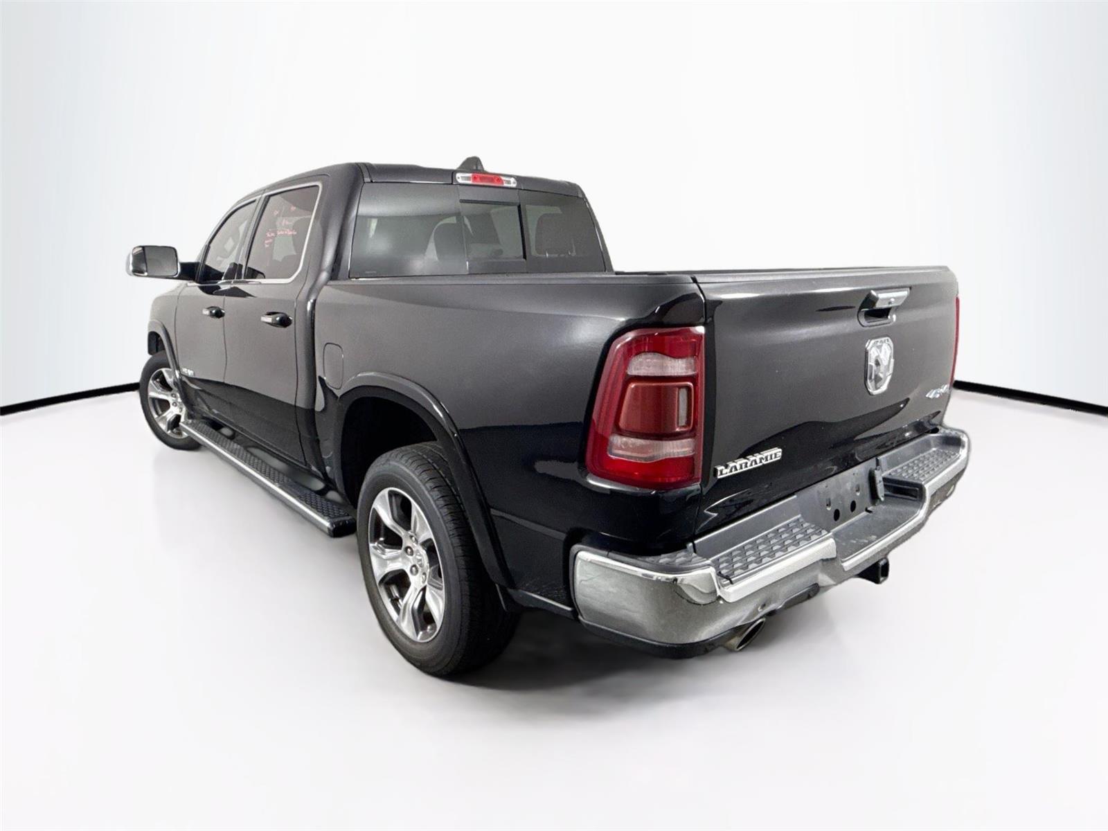 2019 Ram 1500 Laramie photo 8